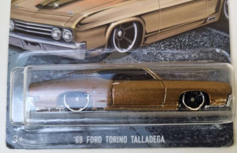 Hot Wheels Fast & Furious 69 Ford Torino Talladega