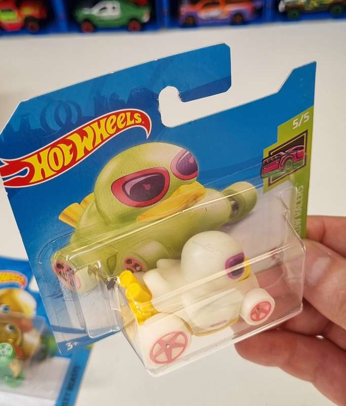 Hot Wheels Duck 'N Roll