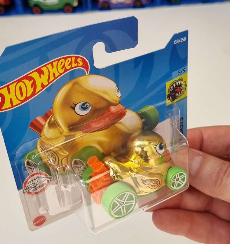 Hot Wheels Duck 'N Roll Treasure Hunt