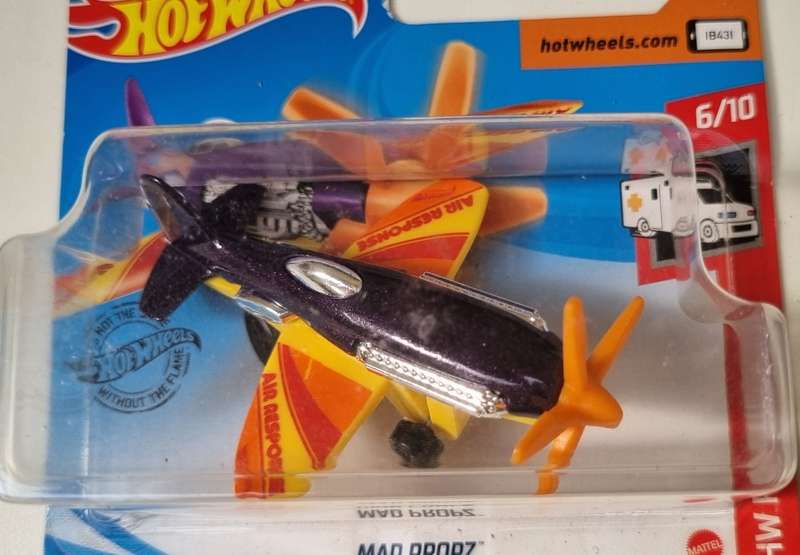 Hot Wheels Mad Propz