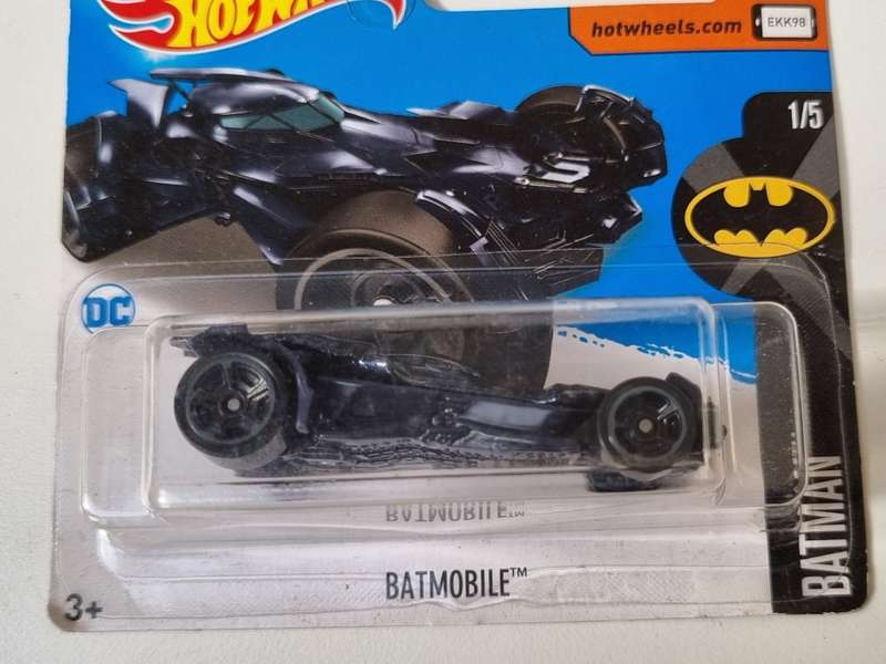 Hot Wheels Batmobile