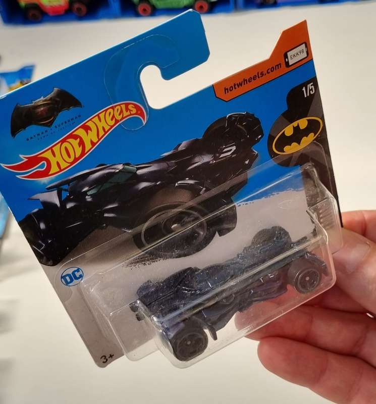 Hot Wheels Batmobile