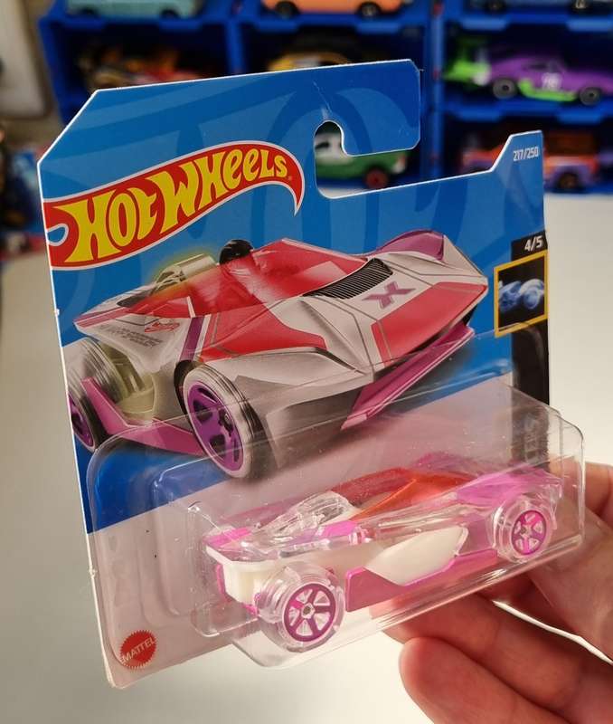 Hot Wheels Warp Speeder Treasure Hunt