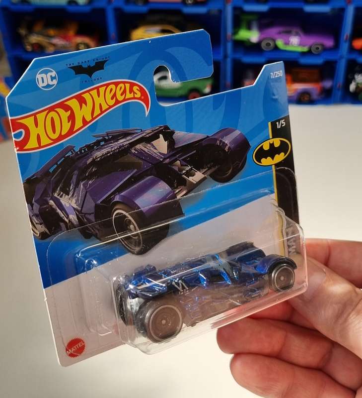 Hot Wheels The dark Knight Batmobile Treasure Hunt