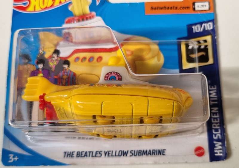 Hot Wheels The Beatles Yellow Submarine Treasure Hunt