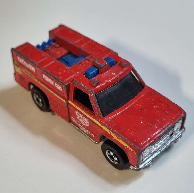 Hot Wheels Vintage 1974 Emergency Squad fire truck