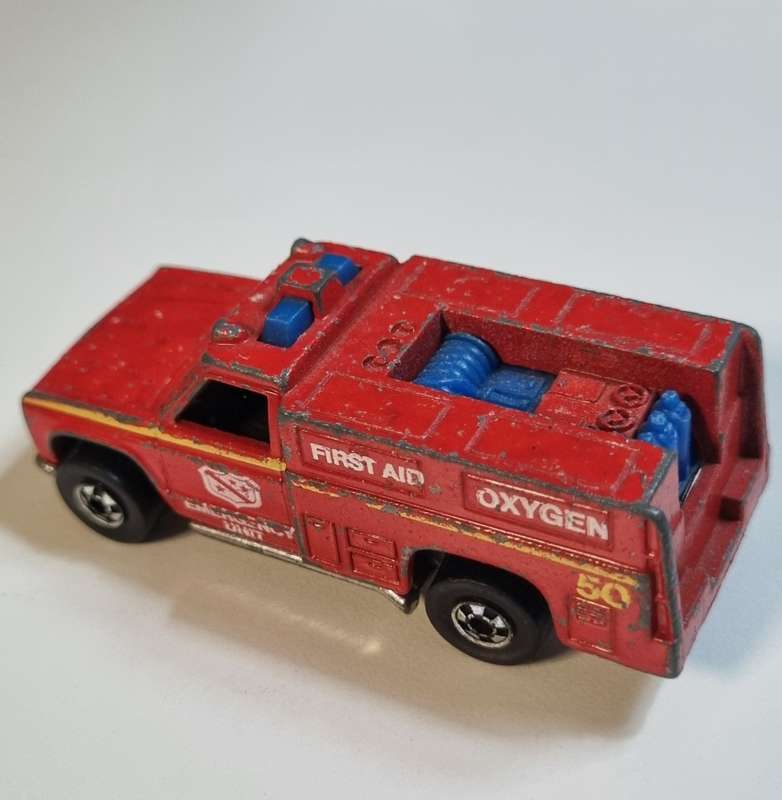 Hot Wheels Vintage 1974 Emergency Squad fire truck