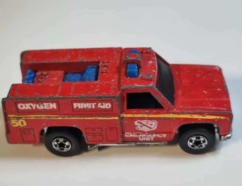 Hot Wheels Vintage 1974 Emergency Squad fire truck