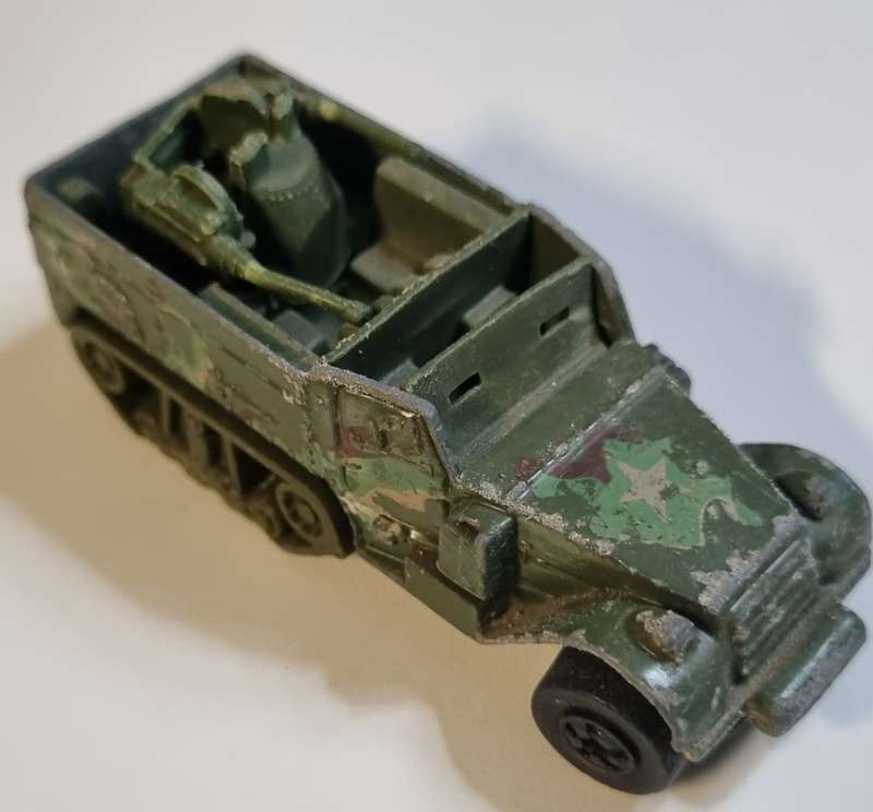 Hot Wheels Vintage 1981 Camouflage Military Green Gun Bucker Army