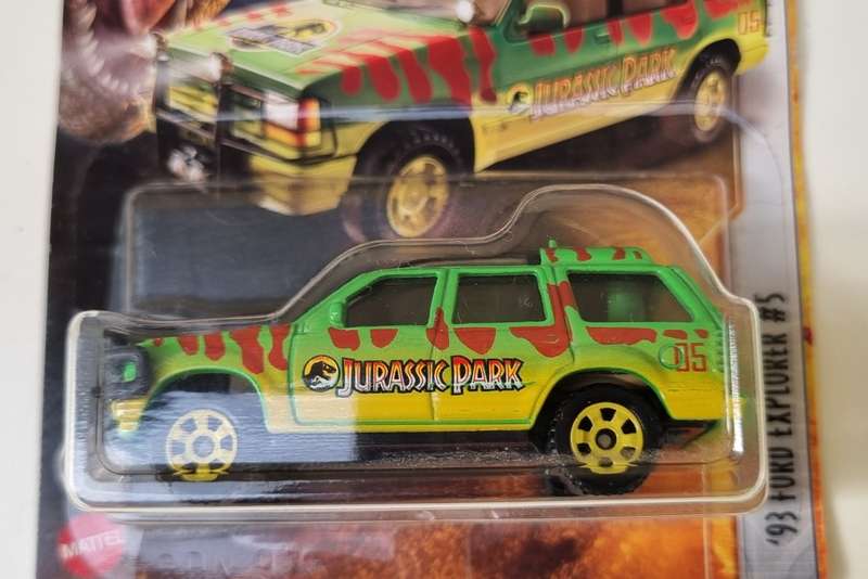 Matchbox 93 Ford Explorer Jurassic World