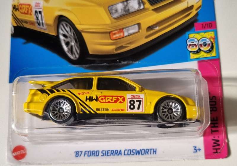 Hot Wheels 87 Ford Sierra Cosworth