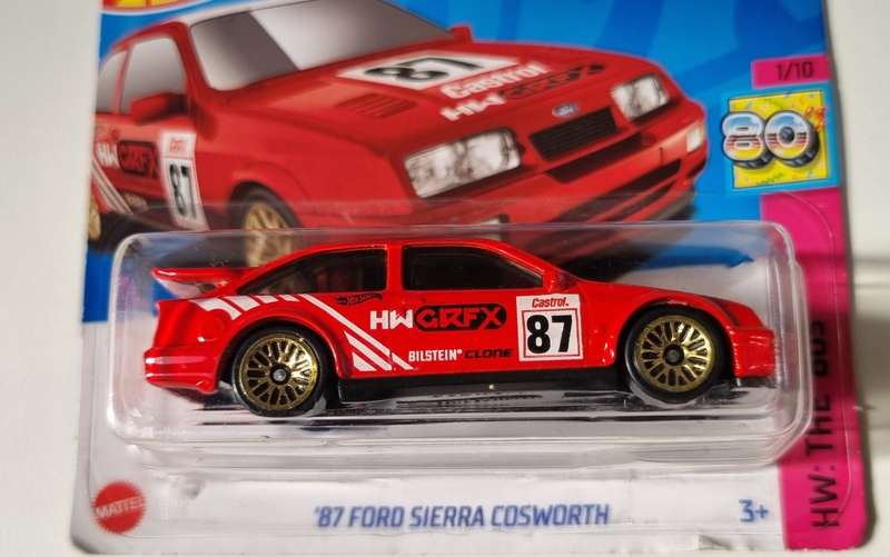 Hot Wheels 87 Ford Sierra Cosworth