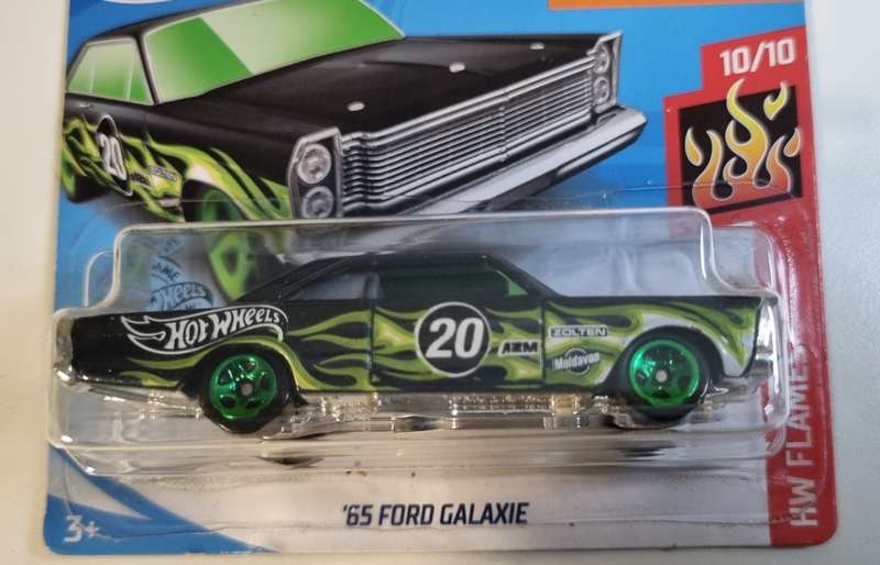 Hot Wheels 65 Ford Galaxie