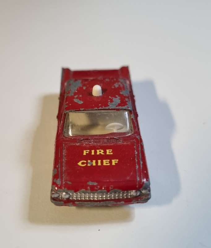 Matchbox Lesney 59B FORD FAIRLANE FIRE CHIEF'S CAR