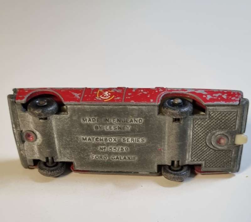 Matchbox Lesney 59C FORD GALAXIE FIRE CHIEF