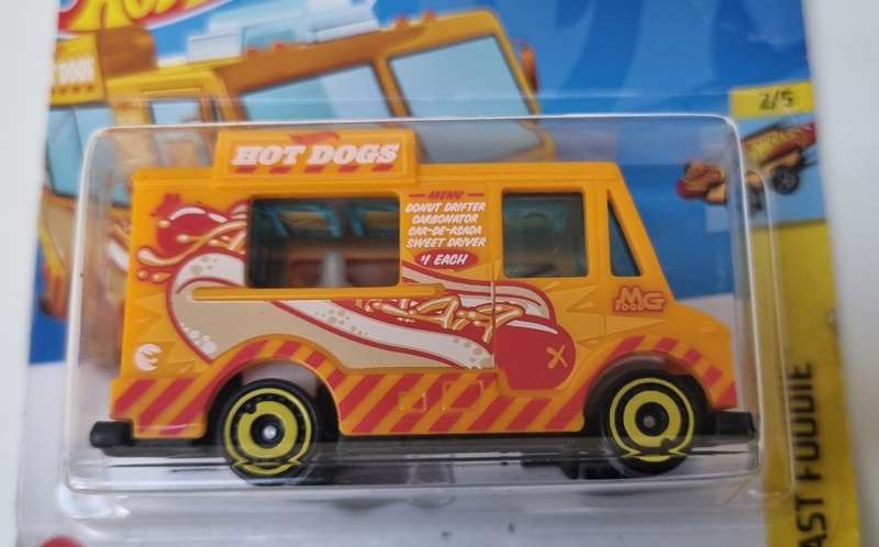 Hot Wheels Quick Bite Treasure Hunt