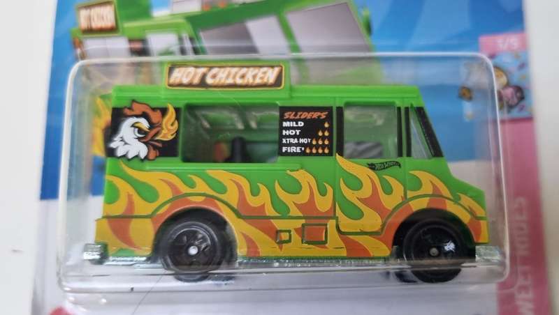 Hot Wheels Quick Bite