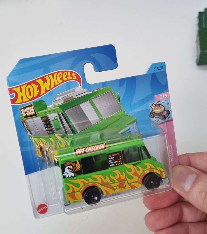 Hot Wheels Quick Bite