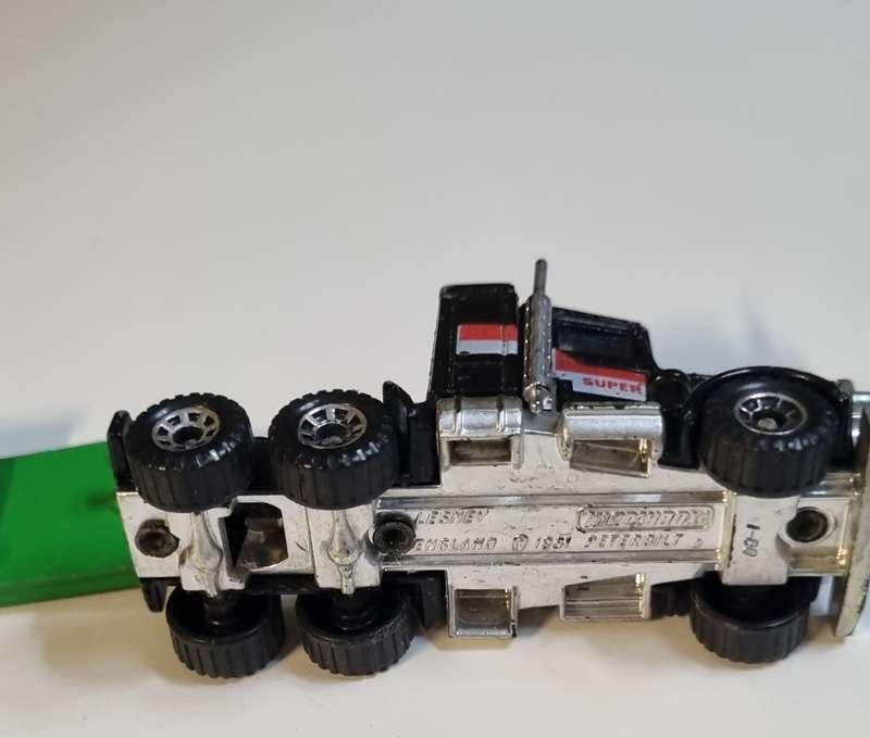 Matchbox Lesney Peterbilt Truck