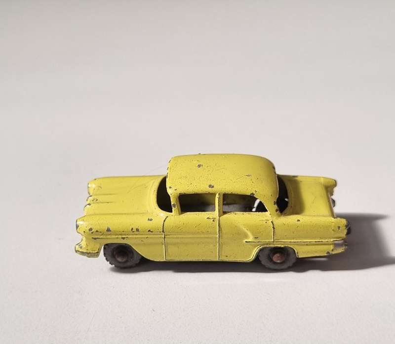 Matchbox Lesney 45A Vauxhall Victor