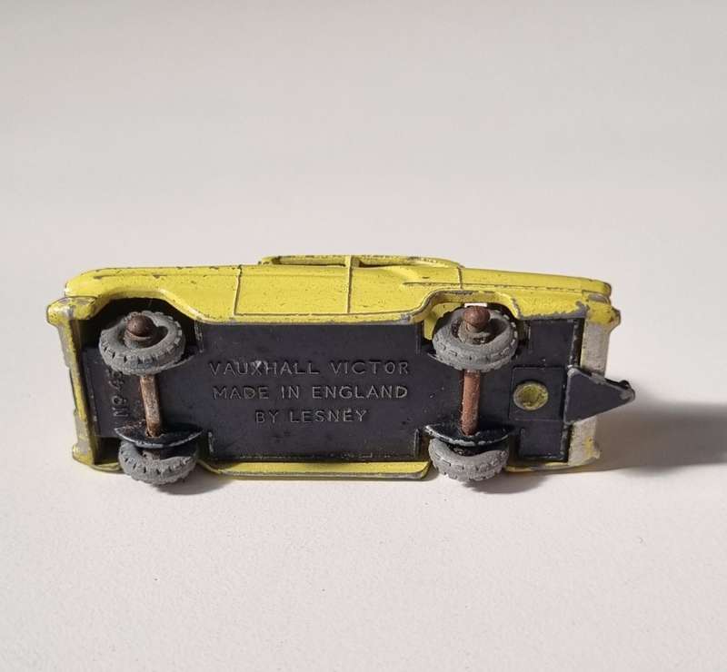 Matchbox Lesney 45A Vauxhall Victor