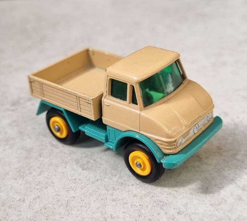 Matchbox Lesney 49b Unimog