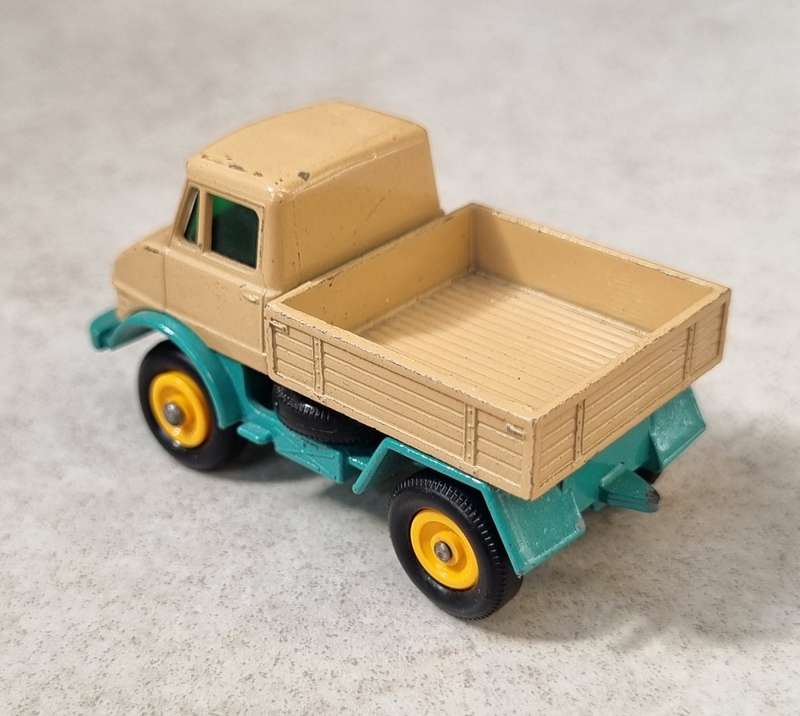 Matchbox Lesney 49b Unimog