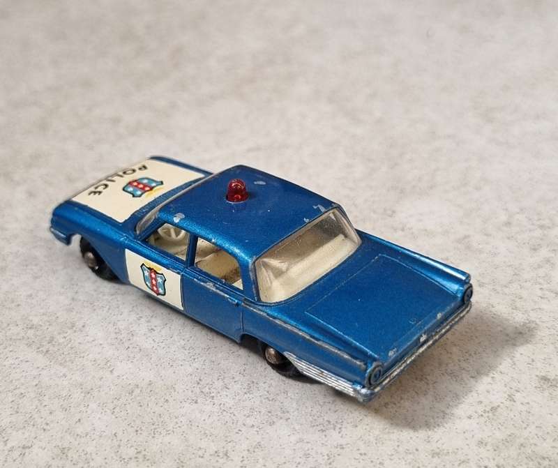Matchbox Lesney 55B Ford Fairlane Police Car