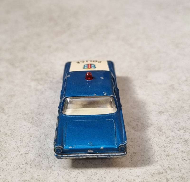 Matchbox Lesney 55B Ford Fairlane Police Car