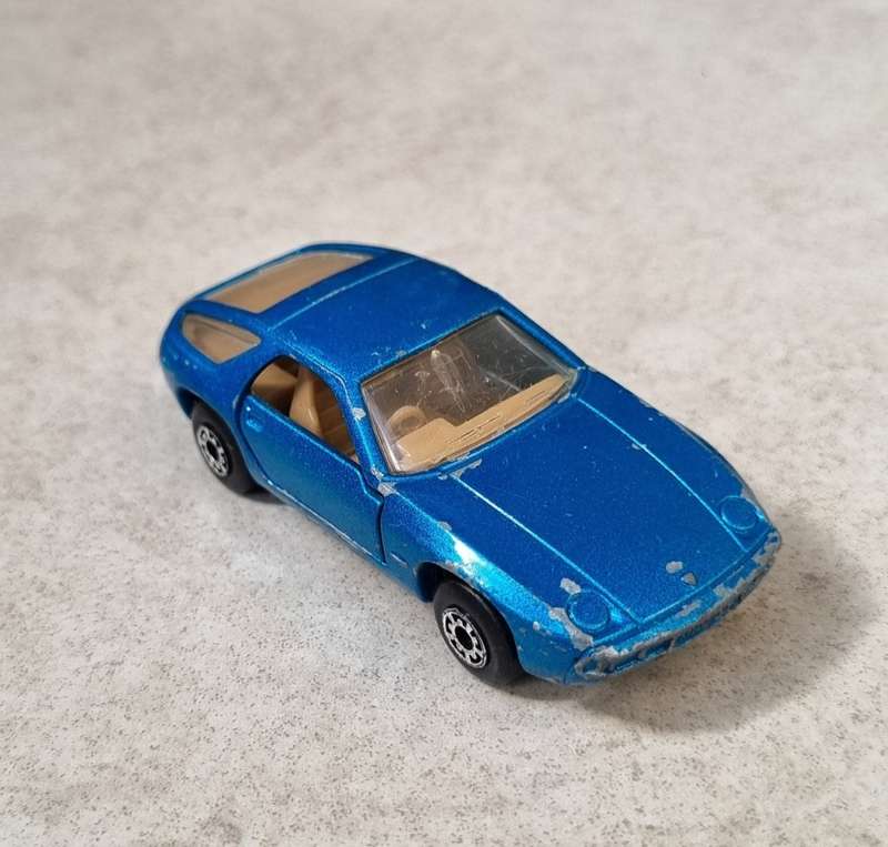 Matchbox Lesney 59F Porsche 928