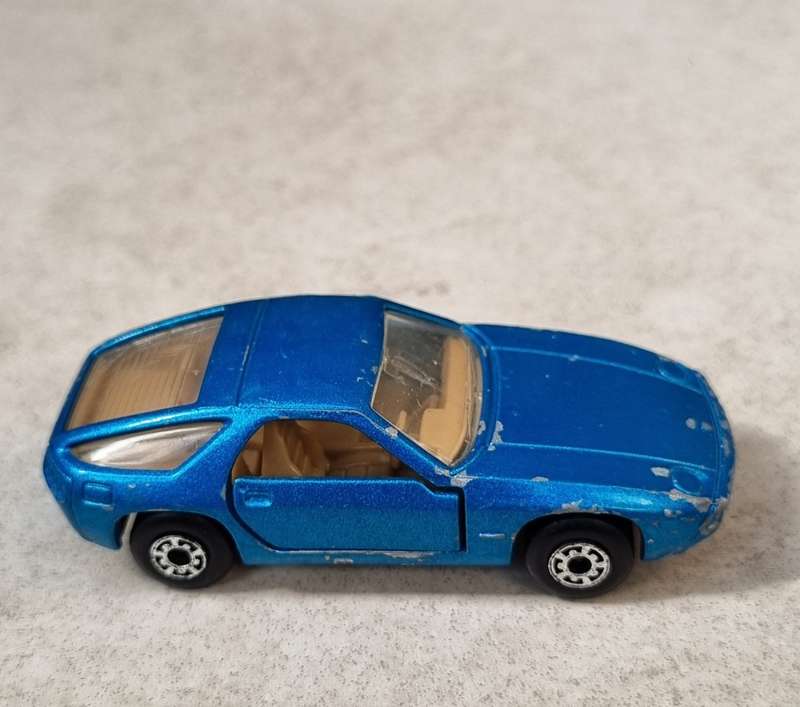 Matchbox Lesney 59F Porsche 928