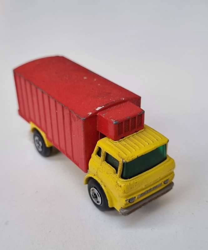 Matchbox Lesney 44C GMC Refrigeration Truck