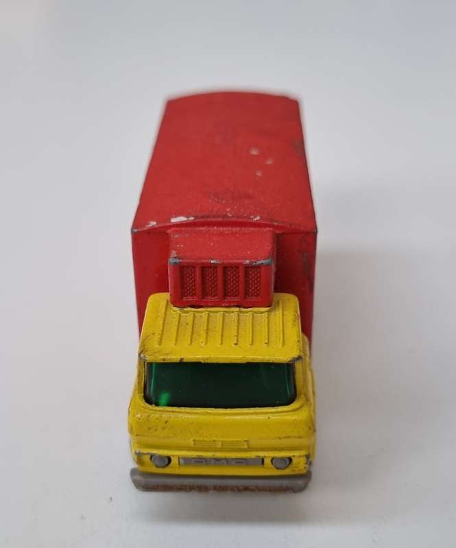 Matchbox Lesney 44C GMC Refrigeration Truck