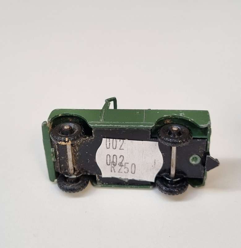 Matchbox Lesney 12b Land Rover Series II