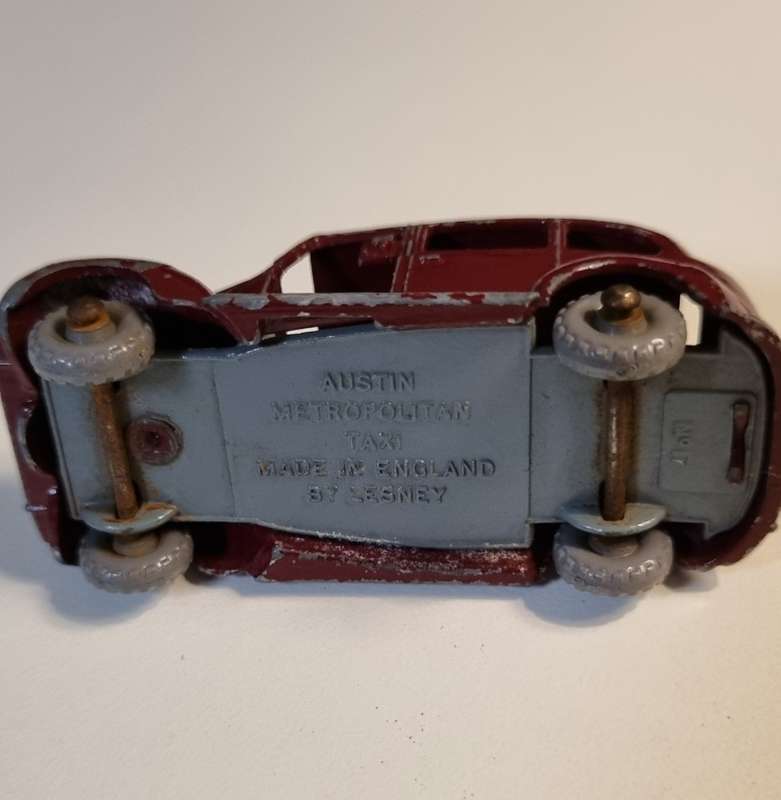 Matchbox Lesney 17c Austin FX3 Taxi