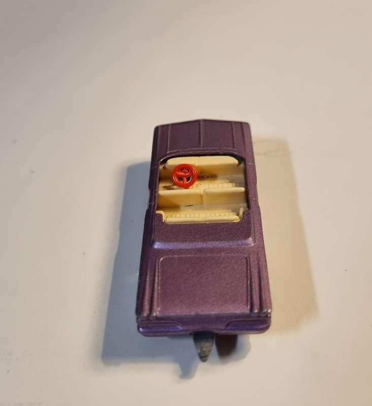 Matchbox Lesney 39B Pontiac Convertible
