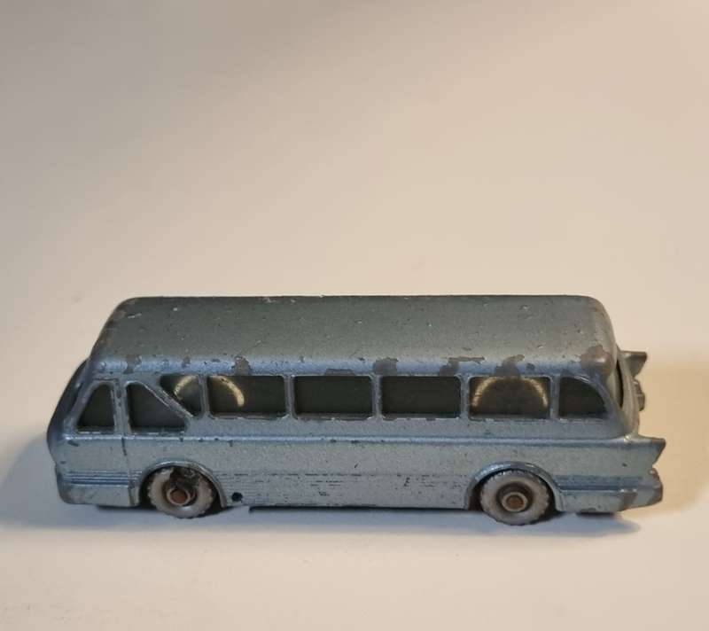 Matchbox Lesney 40B Leyland Royal Tiger Coach