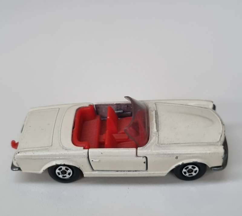 Matchbox Lesney 27D Mercedes 230 SL