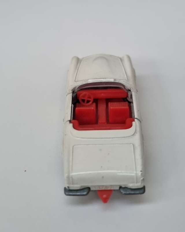 Matchbox Lesney 27D Mercedes 230 SL