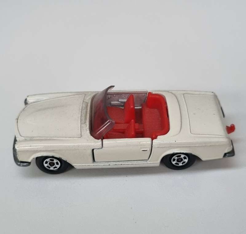 Matchbox Lesney 27D Mercedes 230 SL