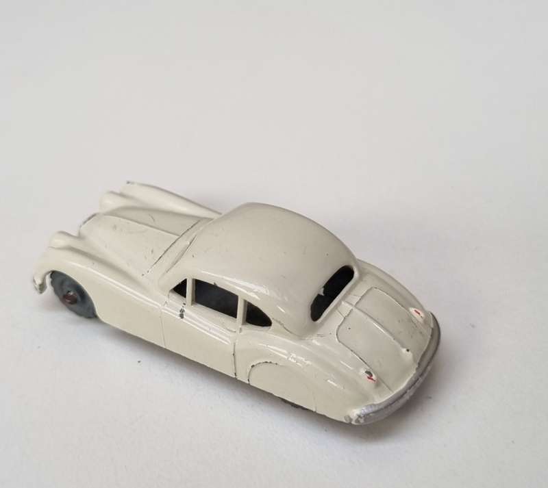Matchbox Lesney 32A Jaguar XK140