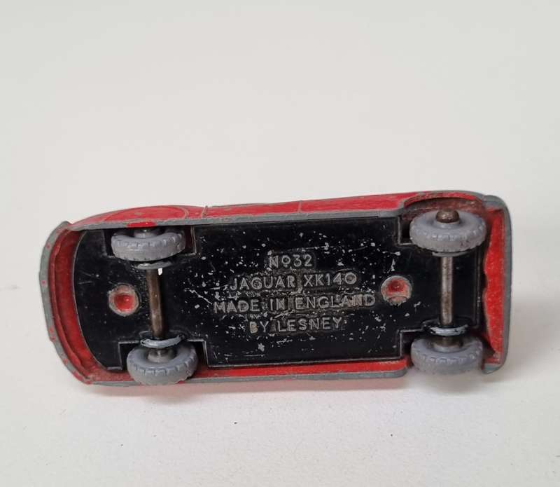 Matchbox Lesney 32A Jaguar XK140