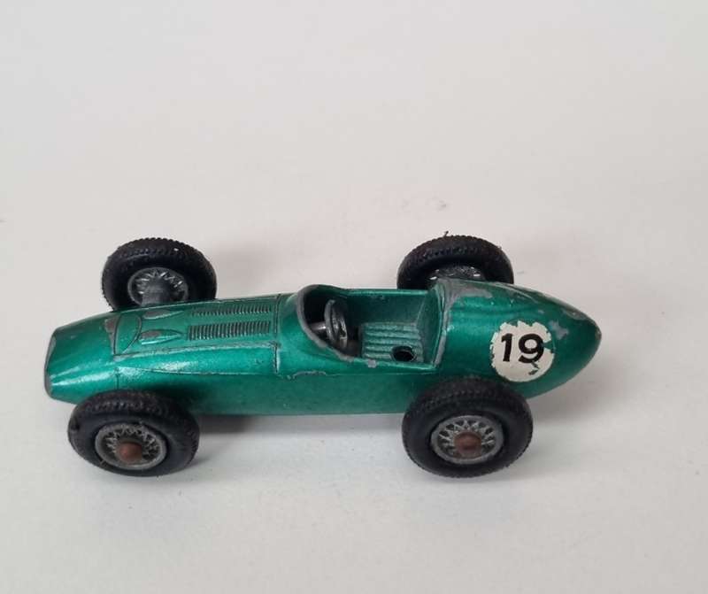 Matchbox Lesney 19c Aston Martin DBR5