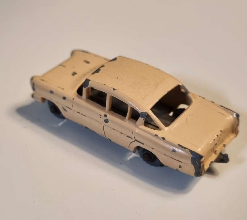 Matchbox Lesney 22b Vauxhall Cresta PA