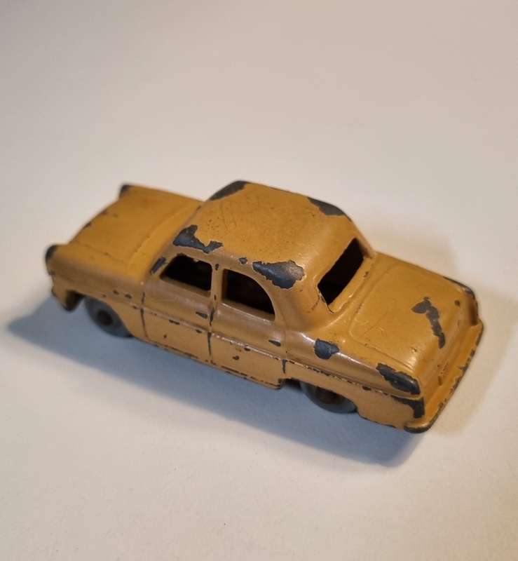Dublo Dinky Toys Ford Prefect