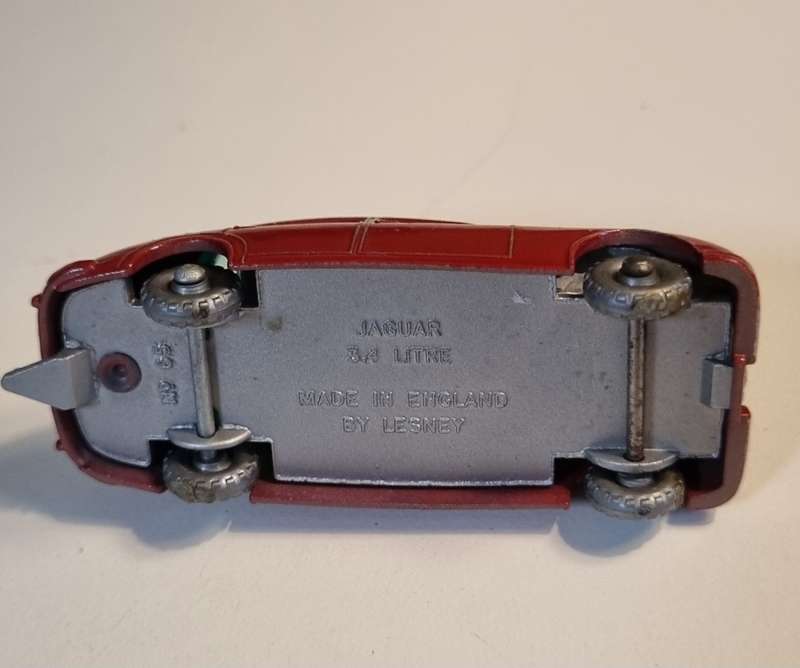 Matchbox Lesney 65B Jaguar 3.8
