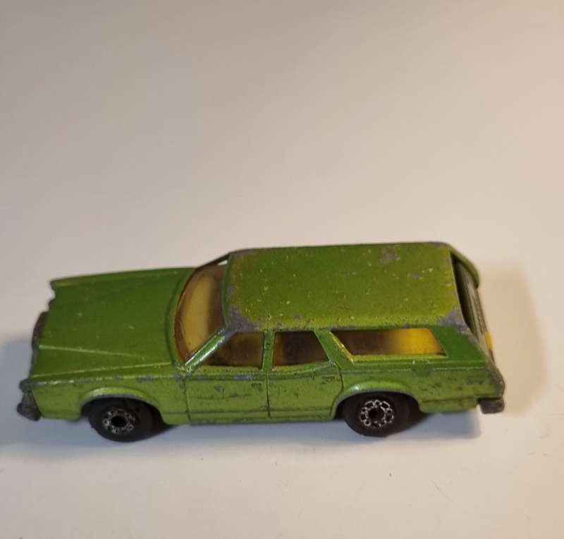 Matchbox Lesney 74D Cougar Villager
