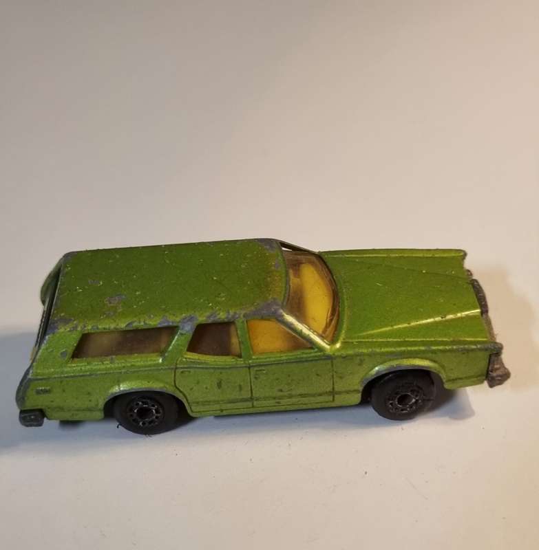 Matchbox Lesney 74D Cougar Villager