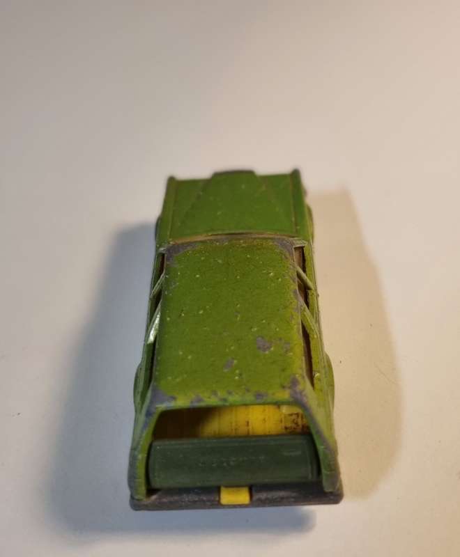 Matchbox Lesney 74D Cougar Villager