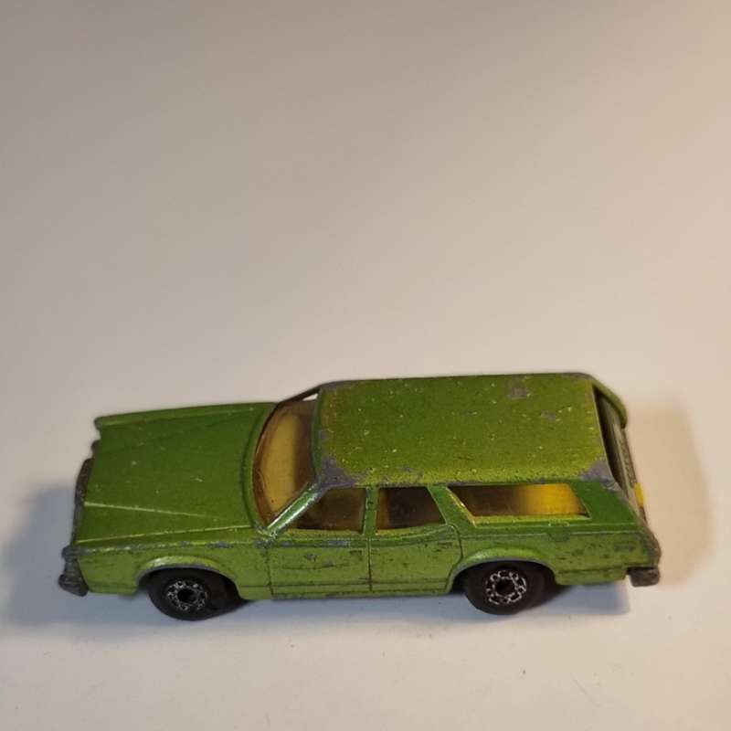 Matchbox Lesney 74D Cougar Villager